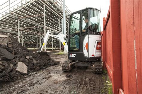 Mini Excavator Rentals in New York, NY 